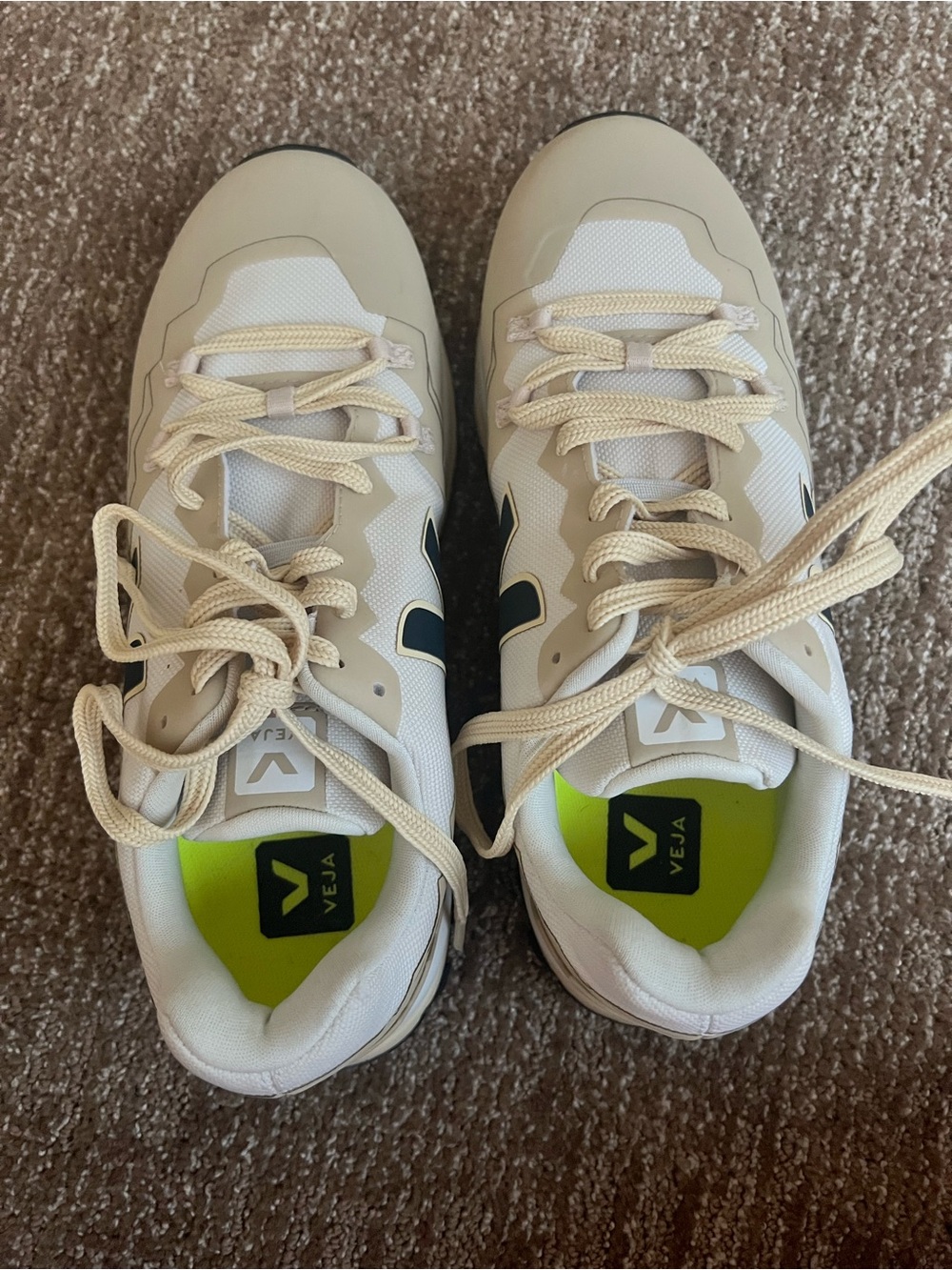Veja Fitzroy Trek-Shell Sneakers Women, Size 8 Great Condition Taupe